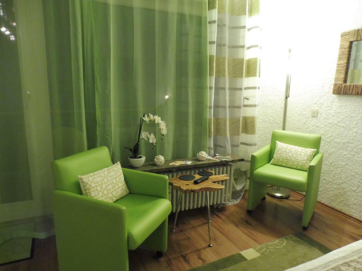 Gruen Und Herzlich Apartment